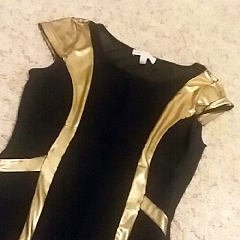 Nicki Minaj Black and Gold Buisness Dress